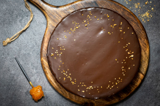 SACHER DORT